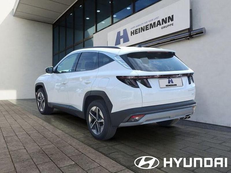 Neu Hyundai Tucson Trend 160 PS (117 kW) 2025 Atlas white SUV