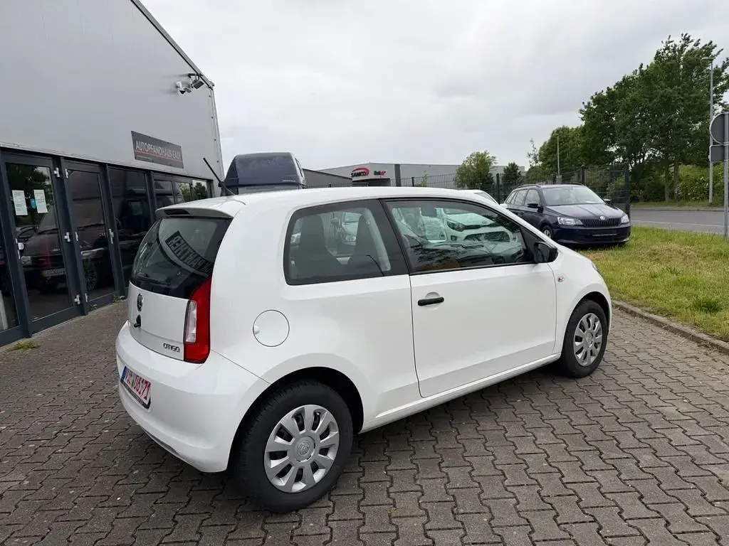 Gebraucht Skoda Citigo Active 60 PS (44 kW) 2018 Weiß Kleinwagen