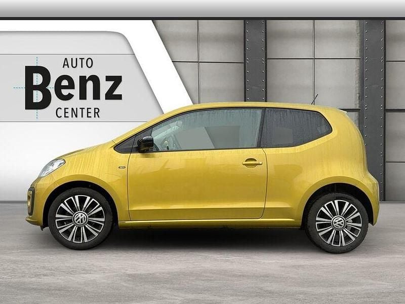 Gebraucht VW up! Move 60 PS (44 kW) 2020 Honey yellow (metallic) Kleinwagen