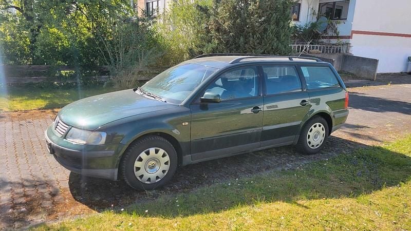 Second-hand VW Passat 101 CP (74 kW) 1998 Verde Break