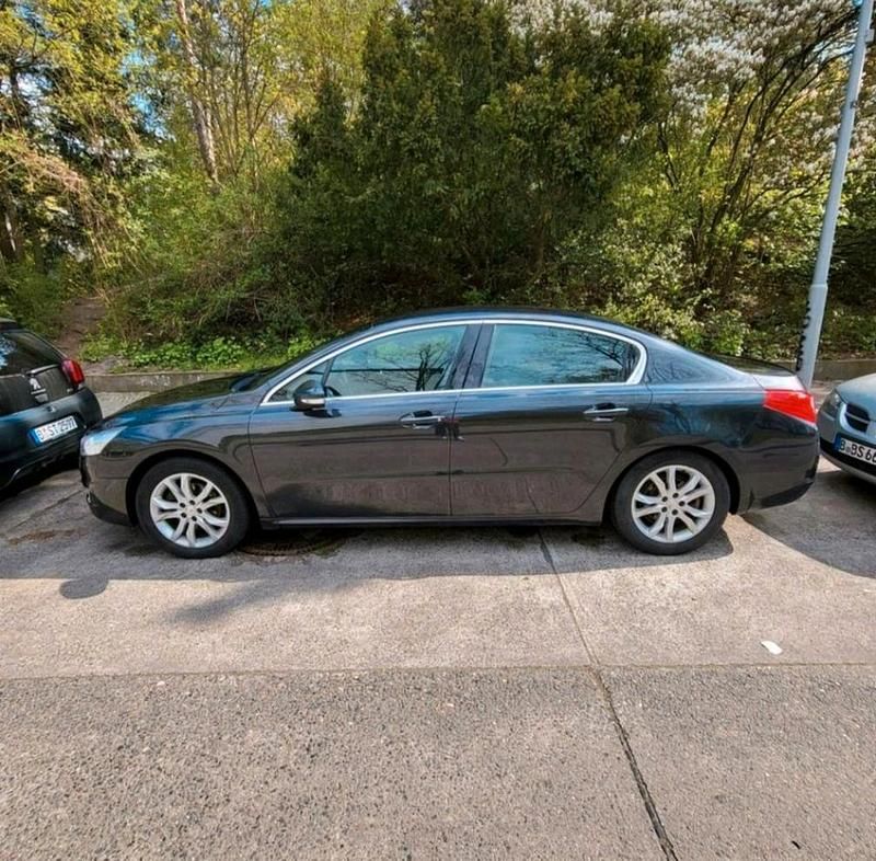 Gebraucht Peugeot 508 163 PS (119 kW) 2012 Schwarz Limousine