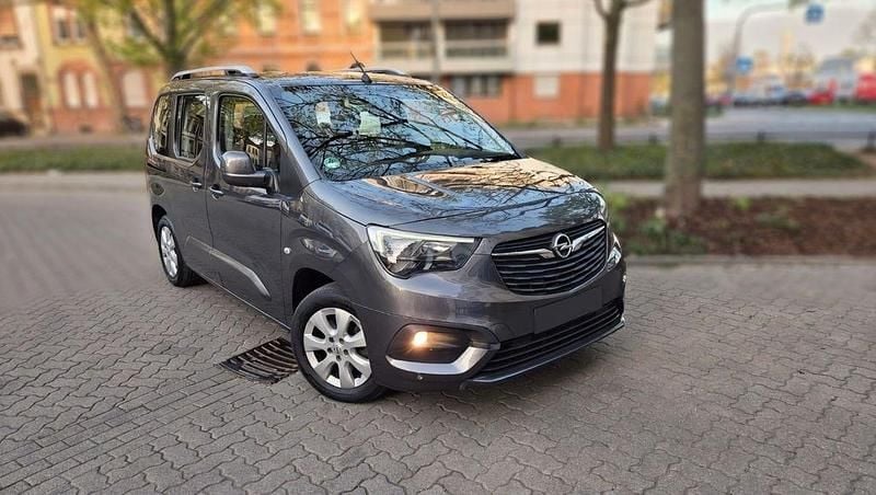 Gebraucht Opel Combo Life Innovation 131 PS (96 kW) 2018 Grau Van / Kleinbus