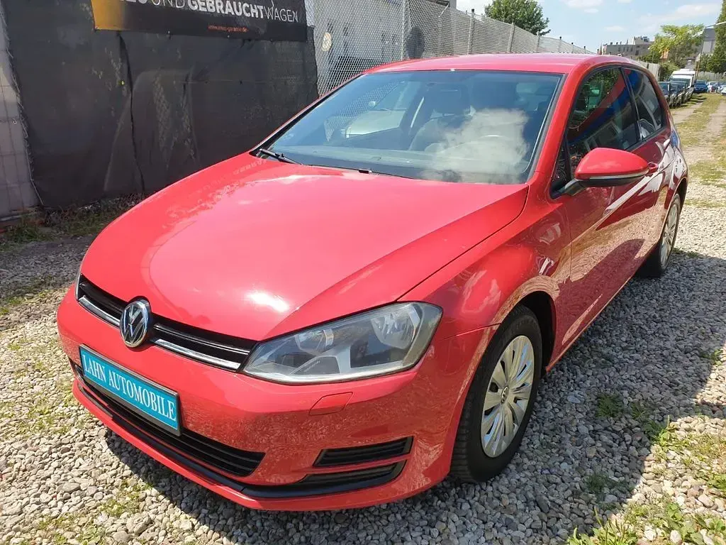 Gebraucht VW Golf VII Trendline 105 PS (77 kW) 2013 Rot Limousine