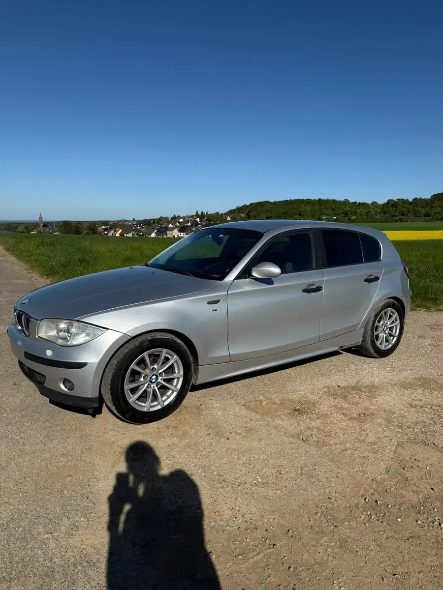 Gebraucht BMW 116 116 PS (85 kW) 2004 Silber Kleinwagen