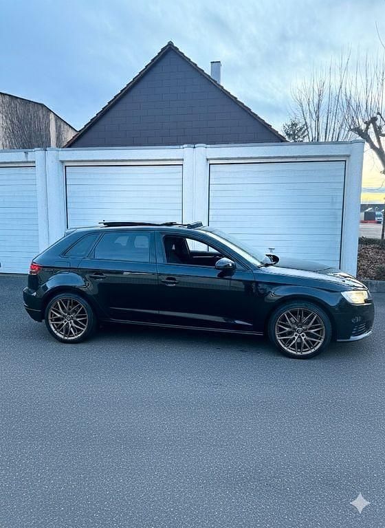 Gebraucht Audi A3 Ambiente 150 PS (110 kW) 2018 Schwarz Limousine