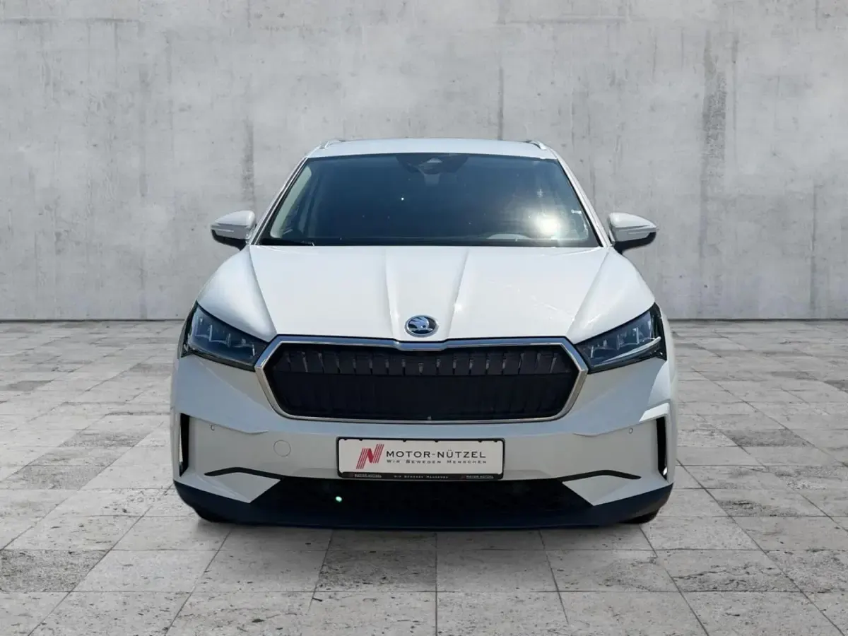 Gebraucht Skoda Enyaq iV Loft 210 kW (286 PS) 2025 Moonweiß perleffekt SUV