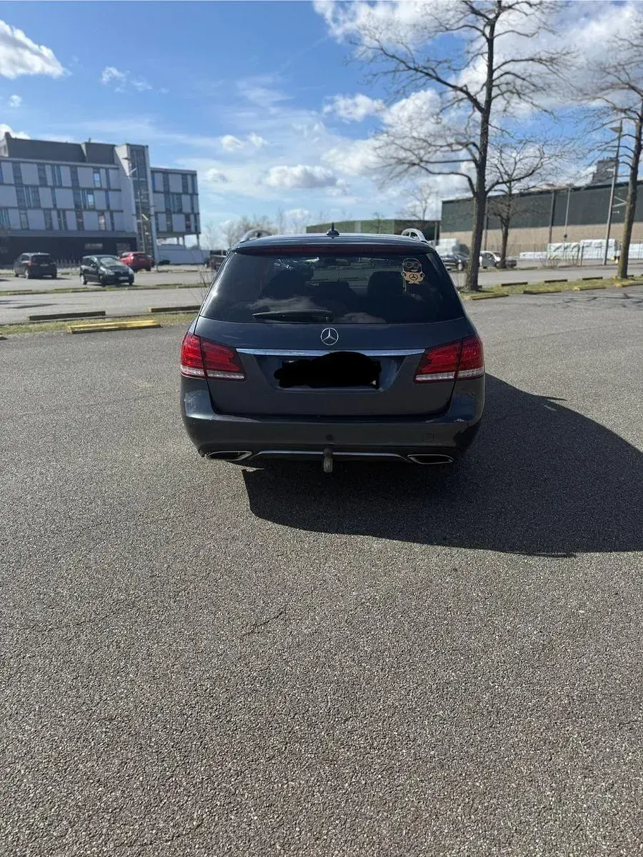 Gebraucht Mercedes E250 Edition 204 PS (150 kW) 2016 Andere farben Kombi