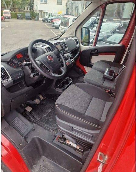 Gebraucht Fiat Ducato 136 PS (100 kW) 2016 Rot Van