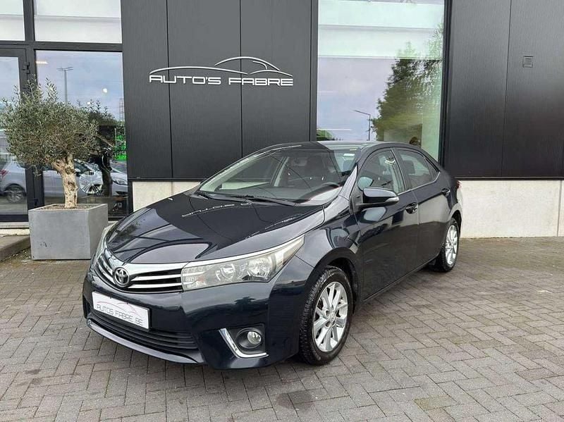 Blau Gebraucht 2014 Toyota Corolla Limousine | 9.750 € (Fairer Preis) - Bild 1/4