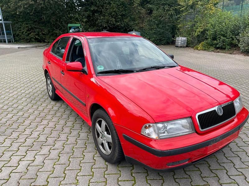 Gebraucht 1999 Skoda Octavia Limousine | 1.500 € (Fairer Preis) - Bild 1/4