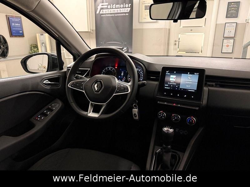 Gebraucht Renault Clio V Equilibre 67 PS (49 kW) 2022 Weiß Limousine