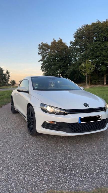 Weiß Gebraucht 2013 VW Scirocco Coupé | 12.900 € (Etwas zu teuer) - Bild 1/4