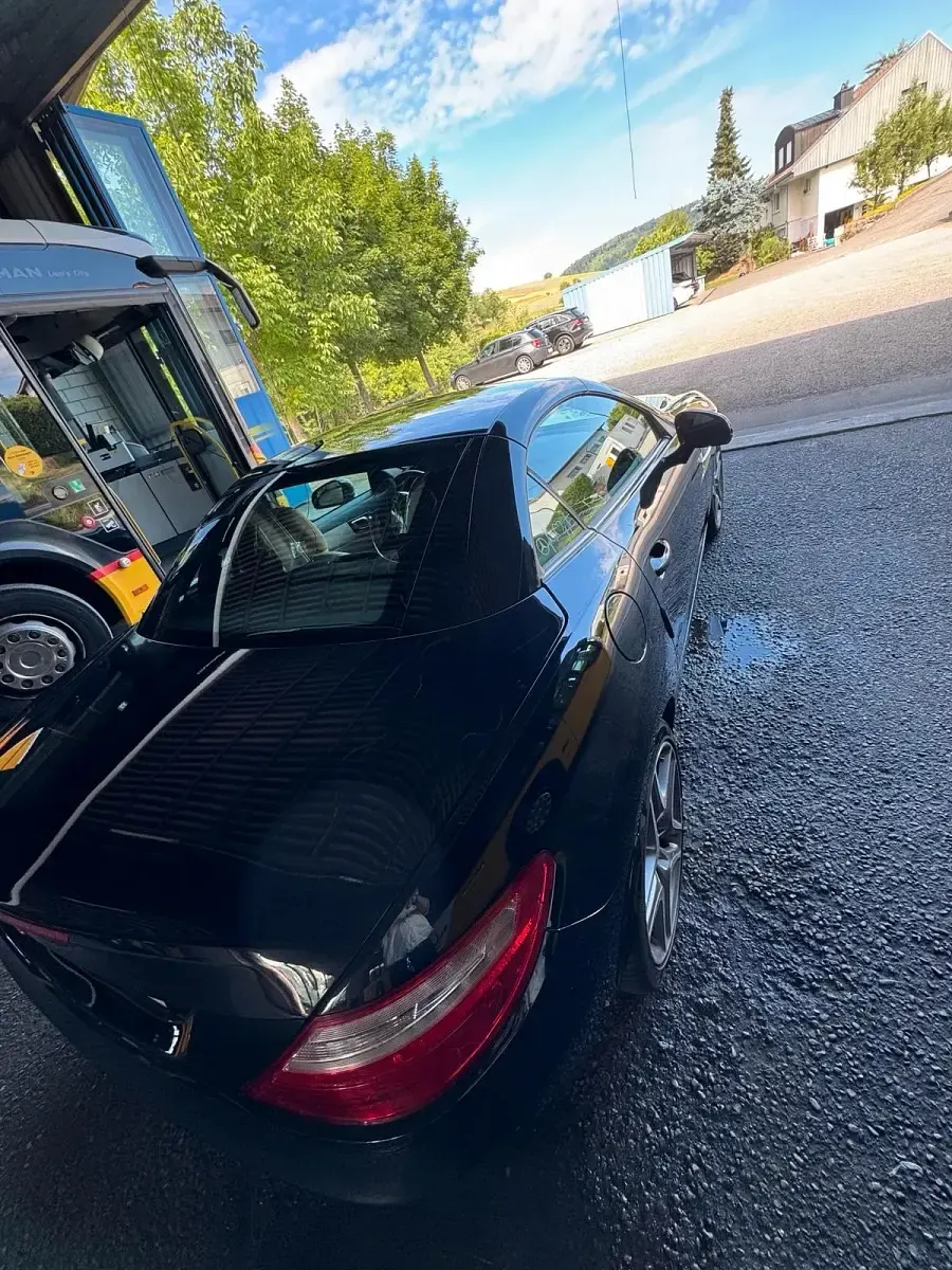 Gebraucht Mercedes SLK200 186 PS (136 kW) 2011 Schwarz Cabrio