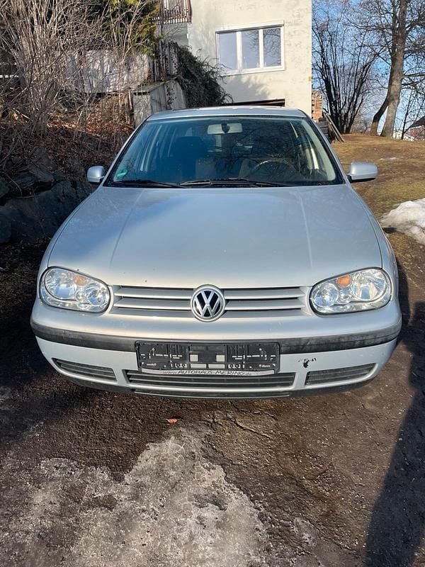 Silber Gebraucht 1997 VW Golf IV Kleinwagen | 390 € (Superpreis) - Bild 1/4