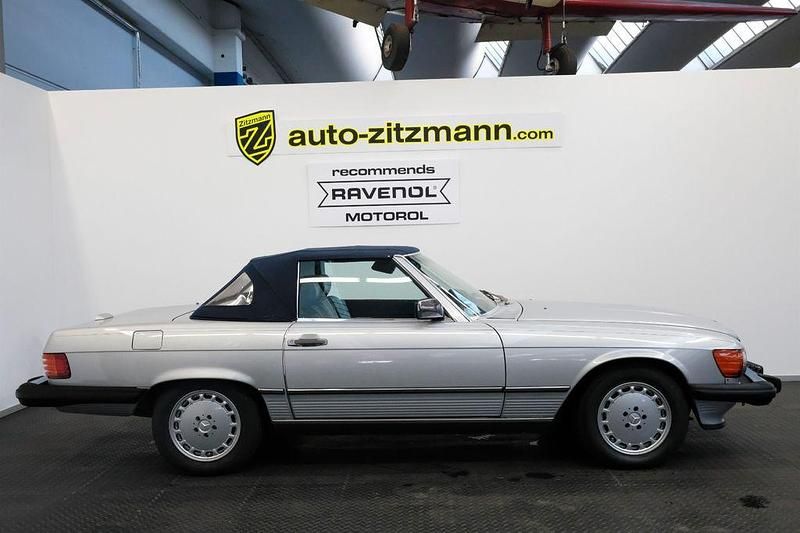 Gebraucht Mercedes 560 227 PS (166 kW) 1989 Silber Cabrio