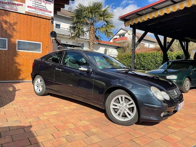 Gebraucht Mercedes C320 218 PS (160 kW) 2003 Schwarz Coupé