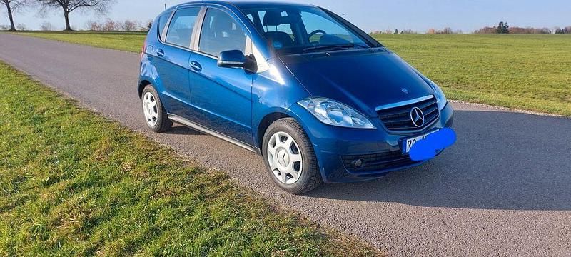 Gebraucht Mercedes A160 Avantgarde 95 PS (69 kW) 2010 Blau Van / Kleinbus
