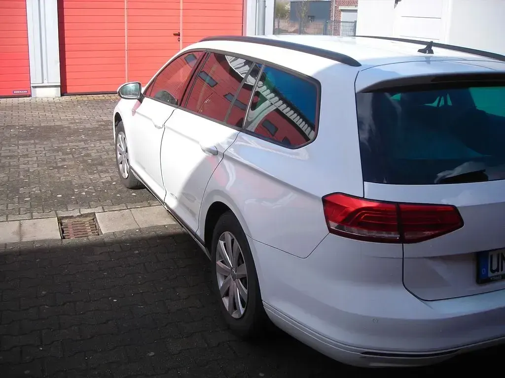 Gebraucht VW Passat Trendline 150 PS (110 kW) 2016 Weiß Kombi
