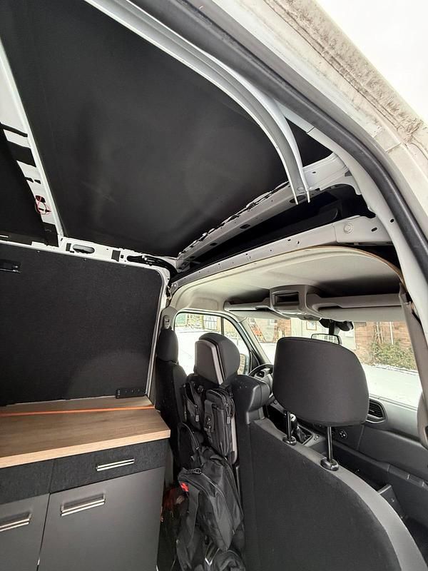 Second-hand Renault Master 180 CP (132 kW) 2021 Alb Berlinǎ