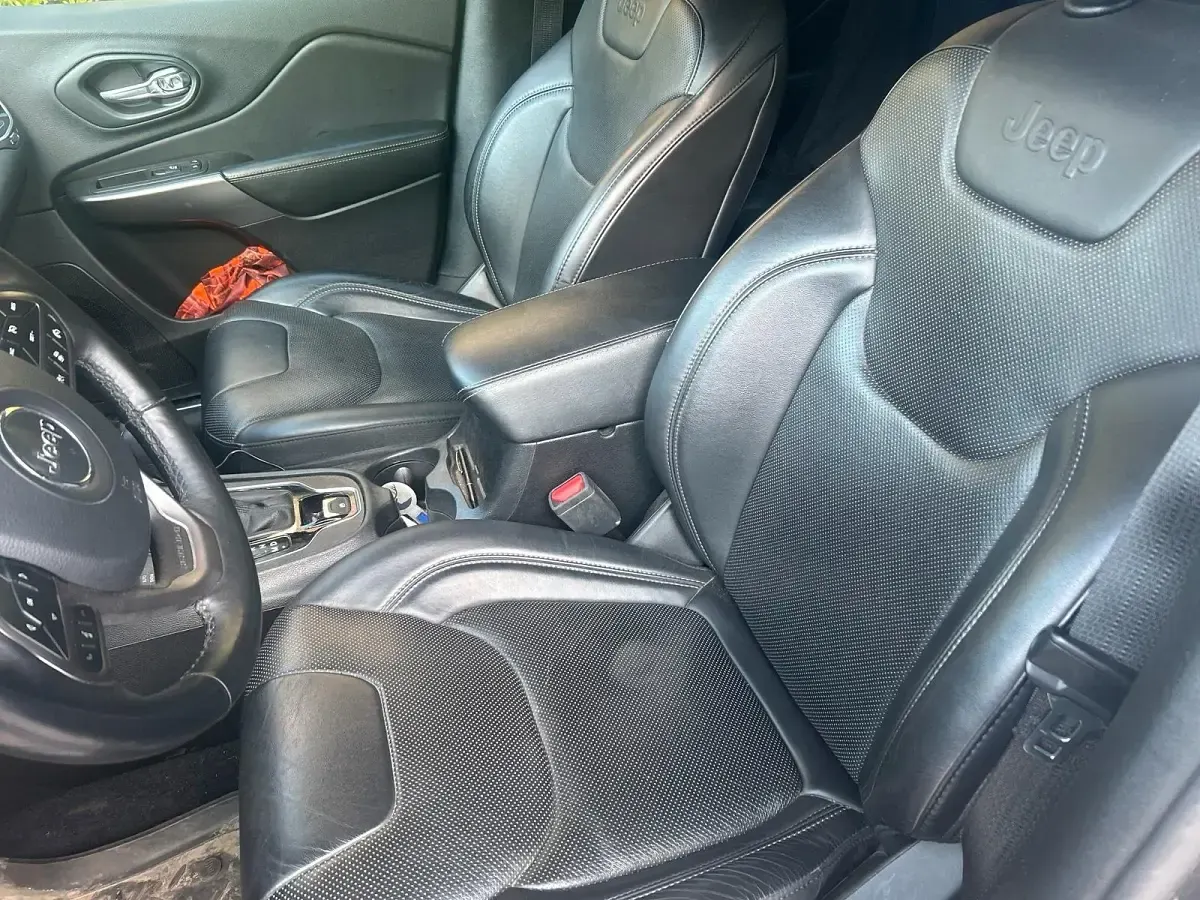 Occasion Jeep Cherokee Limited 197 ch (144 kW) 2020 Noir SUV