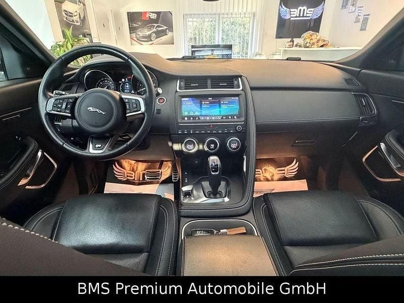 Gebraucht Jaguar E-Pace R-Dynamic 300 PS (220 kW) 2019 Weiß SUV
