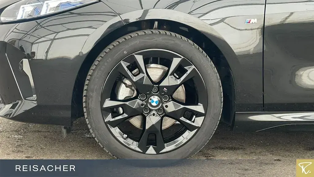 Gebraucht BMW 120 M Sport 156 PS (114 kW) 2024 Saphirschwarz metallic Limousine