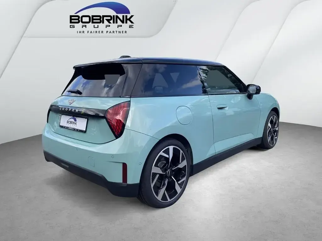 Gebraucht Mini Cooper SE 160 kW (218 PS) 2024 Grün Kleinwagen
