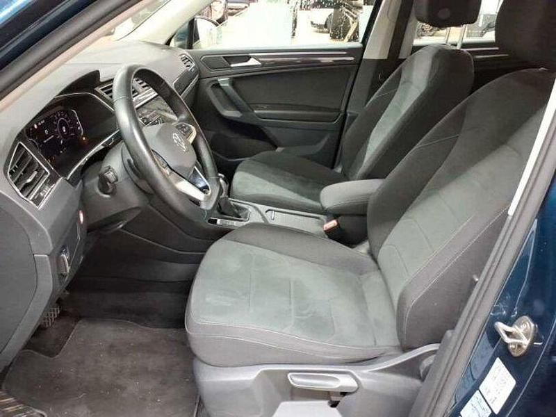 Gebraucht VW Tiguan Elegance 150 PS (110 kW) 2022 Nightshade blue metallic SUV