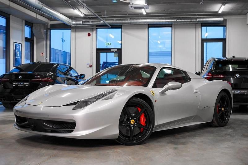 Gebraucht Ferrari 458 570 PS (419 kW) 2014 Silber Cabrio