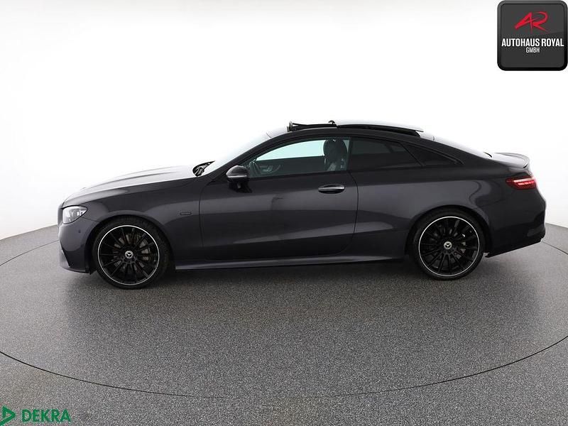 Gebraucht Mercedes E200 AMG 197 PS (144 kW) 2023 Grafitgrau Coupé