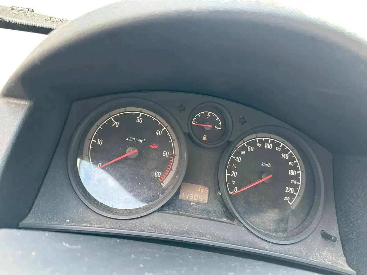 Używany Opel Astra 2005 Szary Kombi