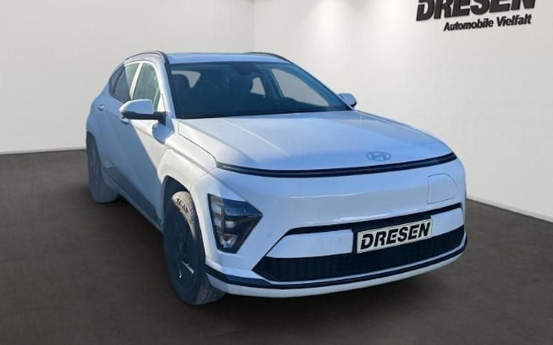 Neu Hyundai Kona Select 150 kW (204 PS) 2026 Weiss SUV