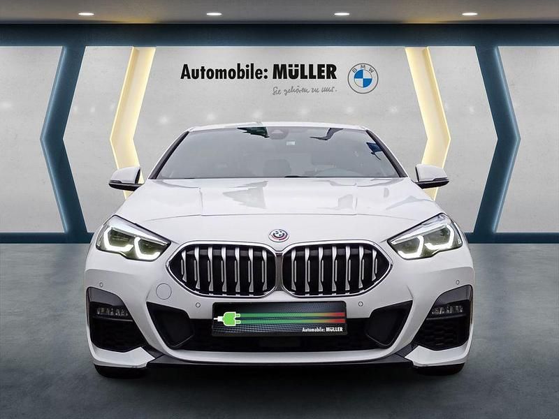 Gebraucht BMW 220 M Sport 178 PS (130 kW) 2022 Alpinweiss iii Coupé