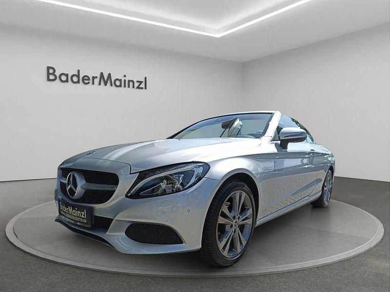 Grau Gebraucht 2017 Mercedes C200 Limousine | 30.880 € - Bild 1/4