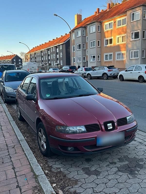 Gebraucht Seat Toledo 105 PS (77 kW) 2000 Rot Limousine