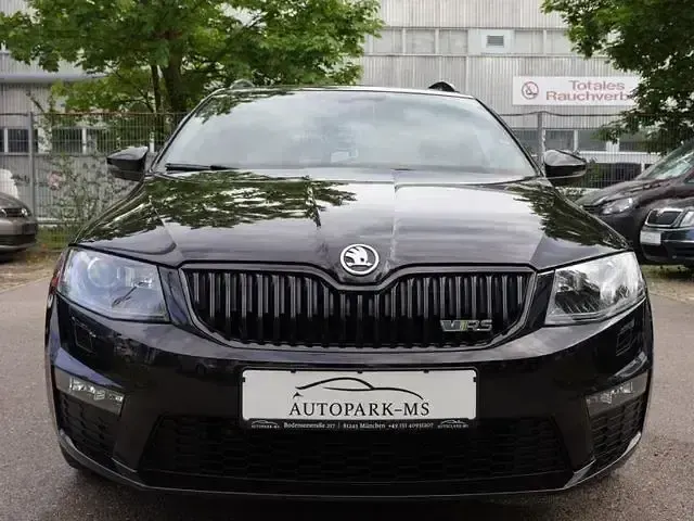 Używany Skoda Octavia vRS 184 KM (135 kW) 2015 Czarny Kombi