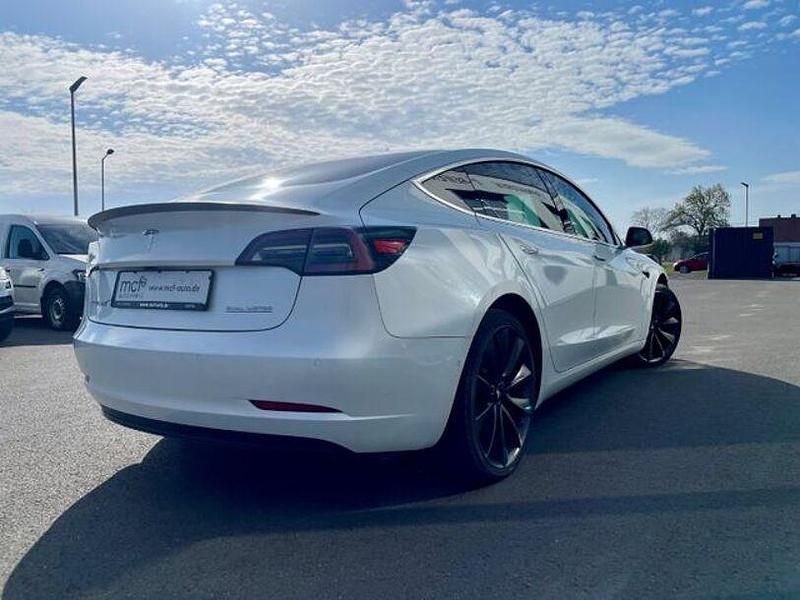 Gebraucht Tesla Model 3 Performance 377 kW (513 PS) 2020 Pearl whitelackierung Limousine