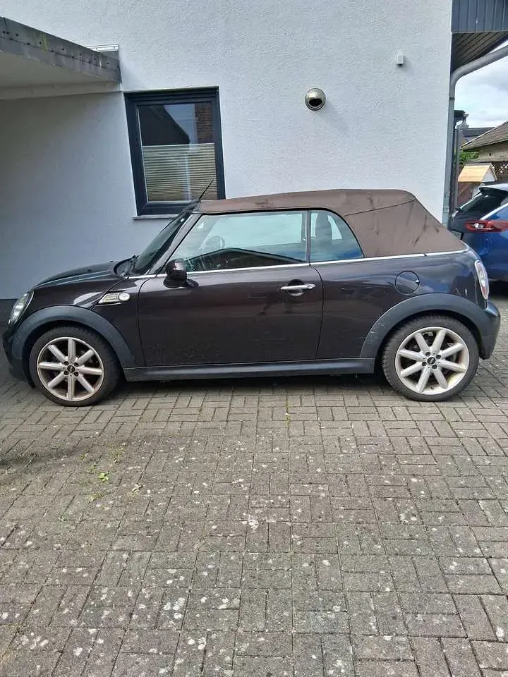 Gebraucht Mini Cooper Cabriolet 122 PS (89 kW) 2012 Braun Cabrio