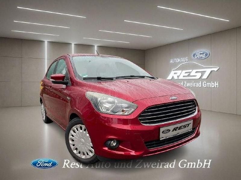 Rubyrot (metallic) (metallic) Gebraucht 2017 Ford Ka Cool & Sound Edition Limousine | 7.950 € (Etwas zu teuer) - Bild 1/4