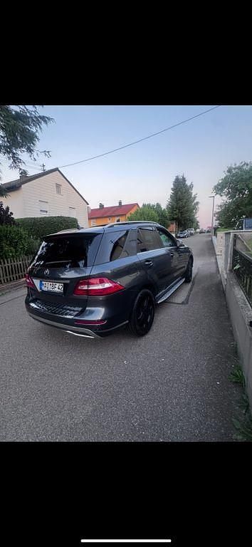 Gebraucht Mercedes ML250 250 PS (183 kW) 2014 Grau SUV