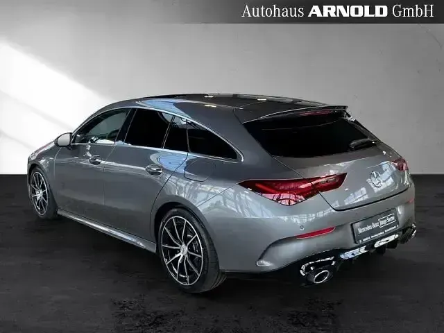 Gebraucht Mercedes CLA35 AMG Premium 306 PS (225 kW) 2025 Mountaingrau (metallic) Coupé