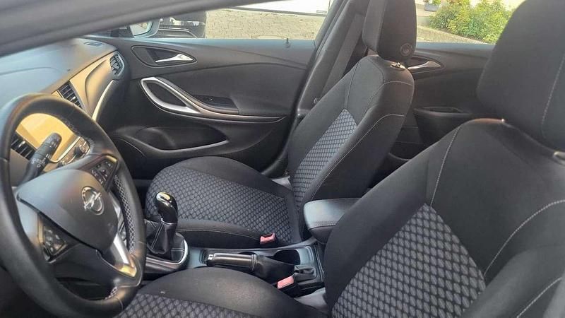 Gebraucht Opel Astra 136 PS (100 kW) 2018 Silber Kombi