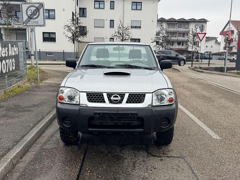 Gebraucht Nissan Navara 133 PS (97 kW) 2005 Silber Abholung