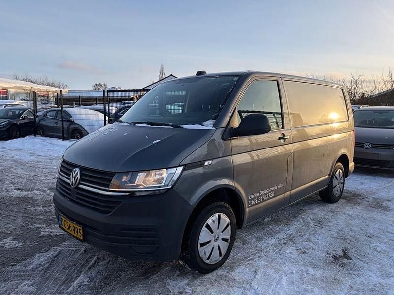 Gebraucht VW Transporter 150 PS (110 kW) 2021 Grau Van