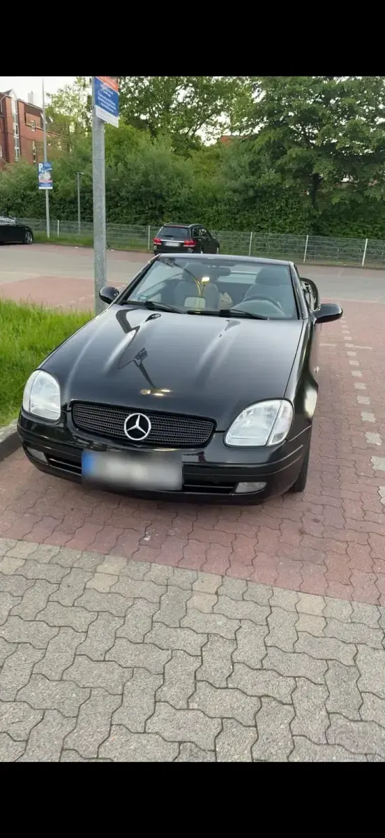 Gebraucht Mercedes SLK230 193 PS (141 kW) 1999 Schwarz Cabrio
