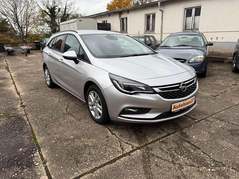 Silber Gebraucht 2018 Opel Astra Kombi | 6.490 € (Fairer Preis) - Bild 1/3
