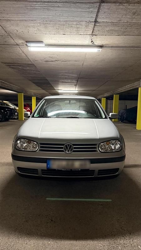 Gebraucht VW Golf IV Edition 75 PS (55 kW) 2001 Silber Limousine