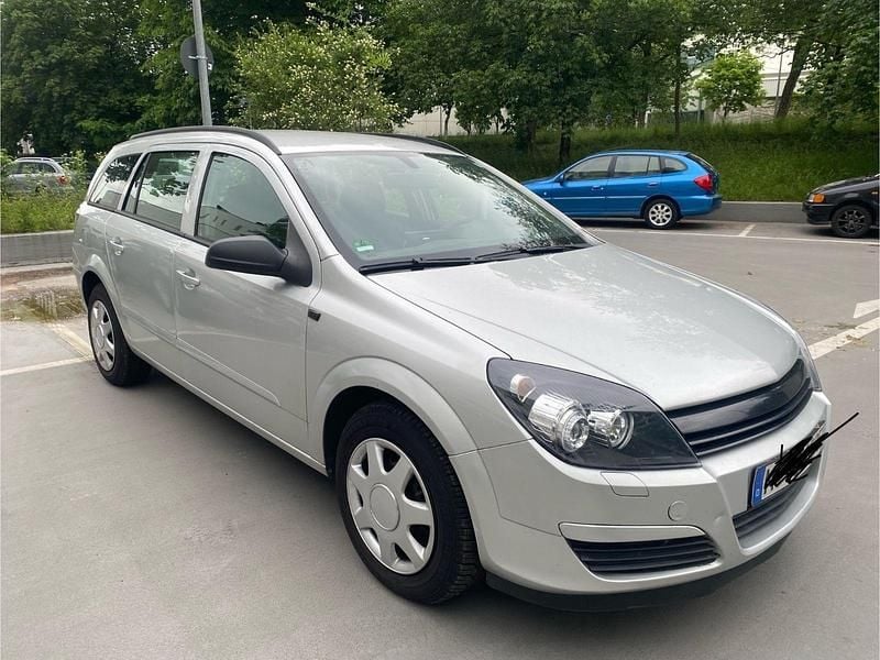 Grau Gebraucht 2005 Opel Astra Kombi | 1.300 € (Superpreis) - Bild 1/4