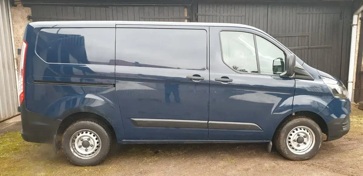 Gebraucht Ford Transit Custom 105 PS (77 kW) 2018 Blau Van / Kleinbus