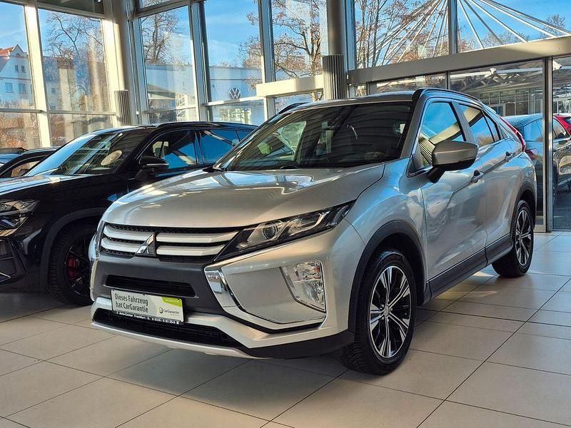 Silber Gebraucht 2018 Mitsubishi Eclipse Cross Diamant Edition SUV | 14.950 € (Fairer Preis) - Bild 1/4